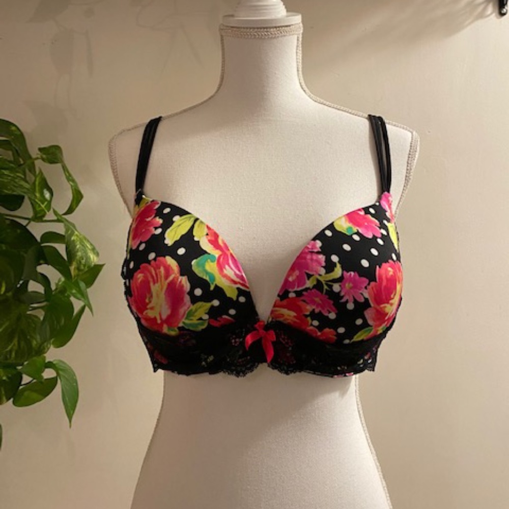 Victoria's Secret Very Sexy Push Up Bra